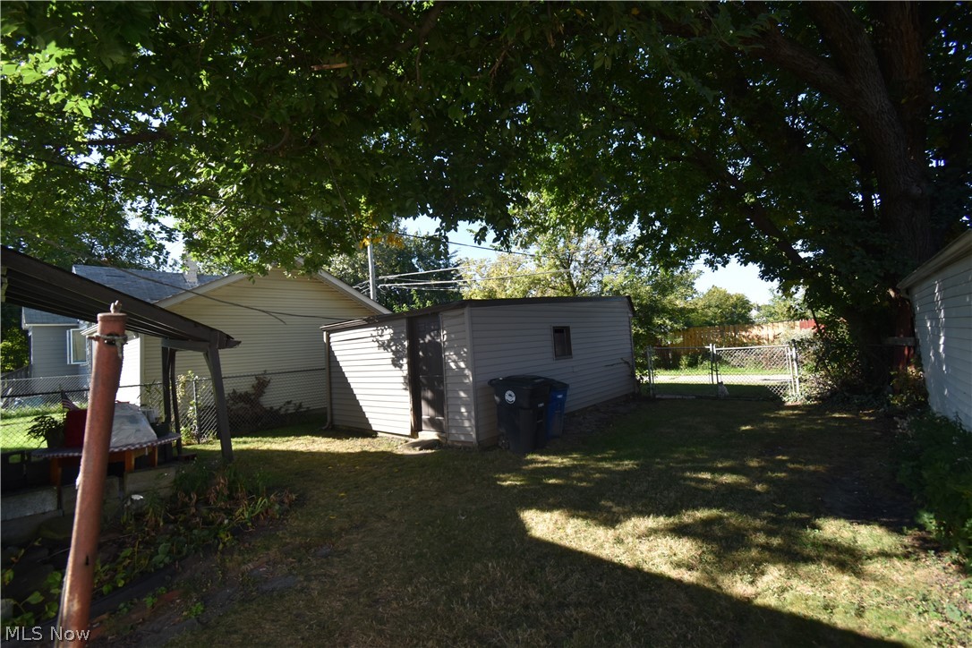 7424 Dudley Avenue Cleveland OH 44102