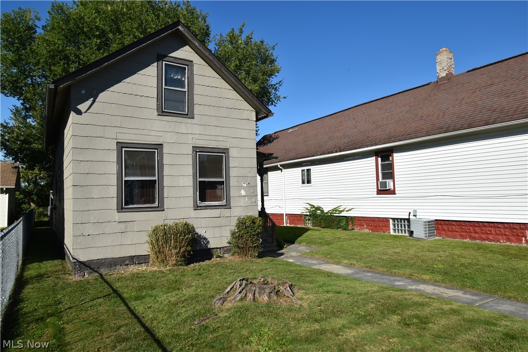 7424 Dudley Avenue Cleveland OH 44102