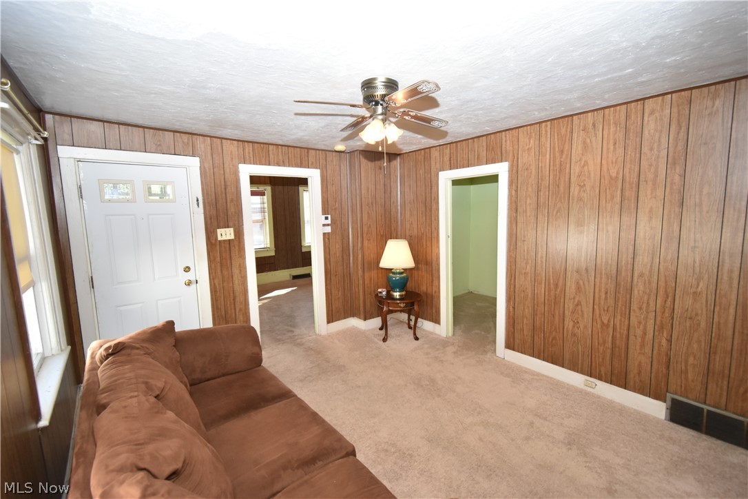 7424 Dudley Avenue Cleveland OH 44102