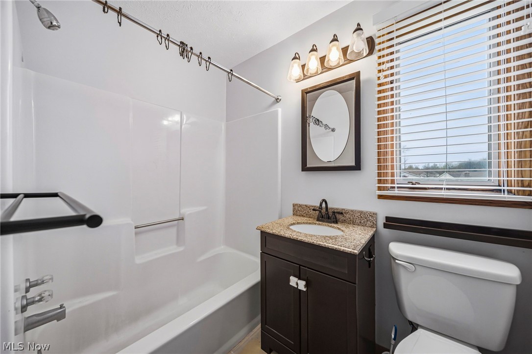 1584 Hemlock Drive Ashtabula OH 44004