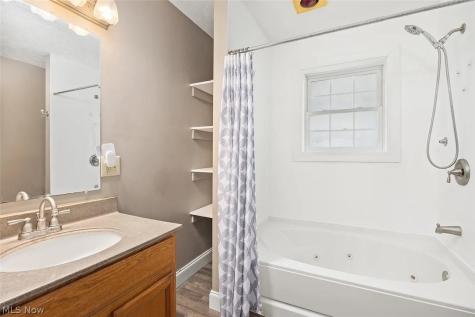 3029 Cinnamon Drive W West Salem OH 44287