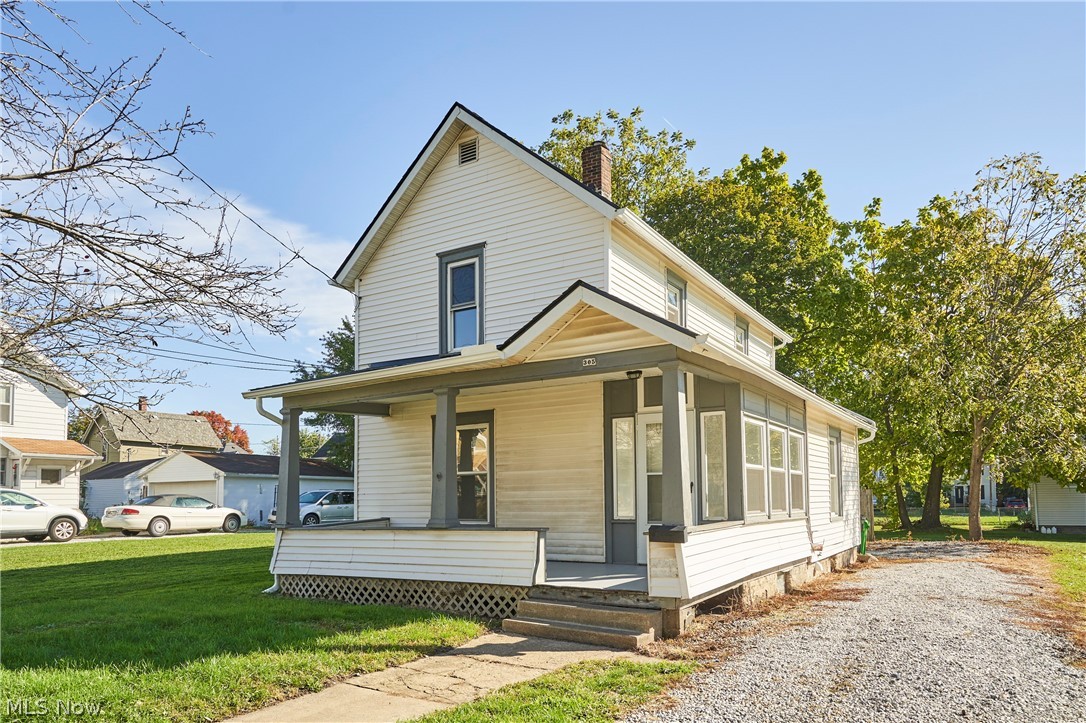 305 4th Street NW Barberton OH 44203