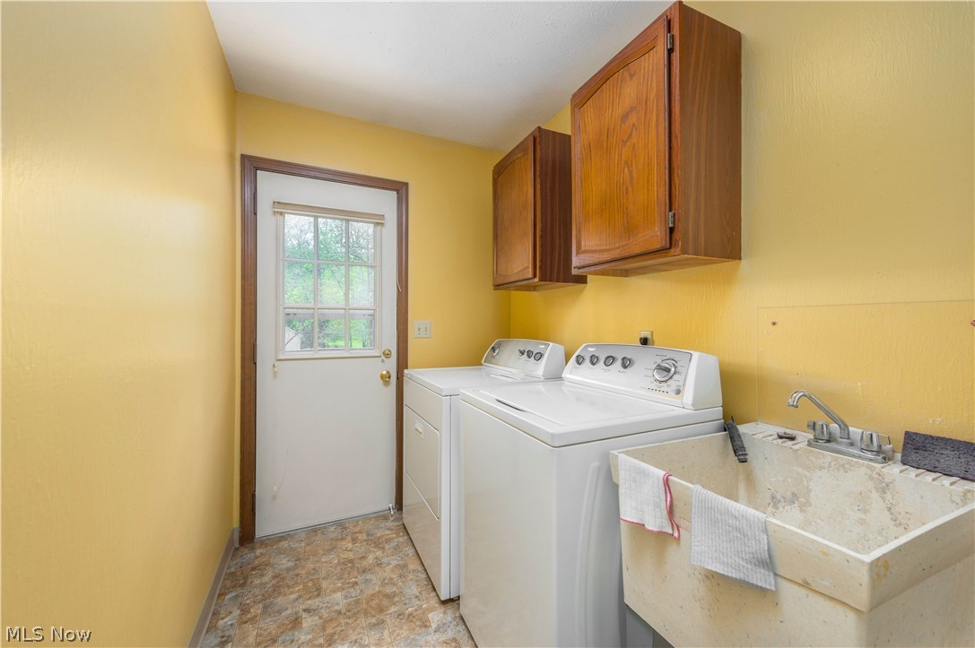 16225 Lake Forest Drive Strongsville OH 44136