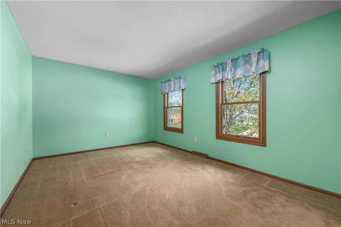 16225 Lake Forest Drive Strongsville OH 44136