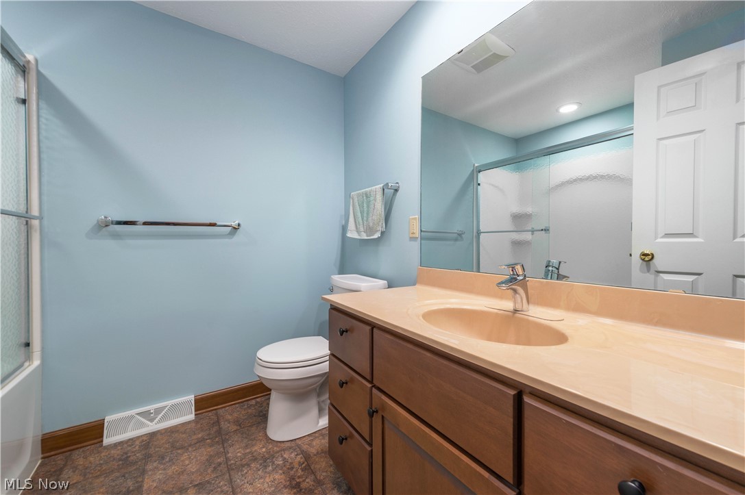 16225 Lake Forest Drive Strongsville OH 44136