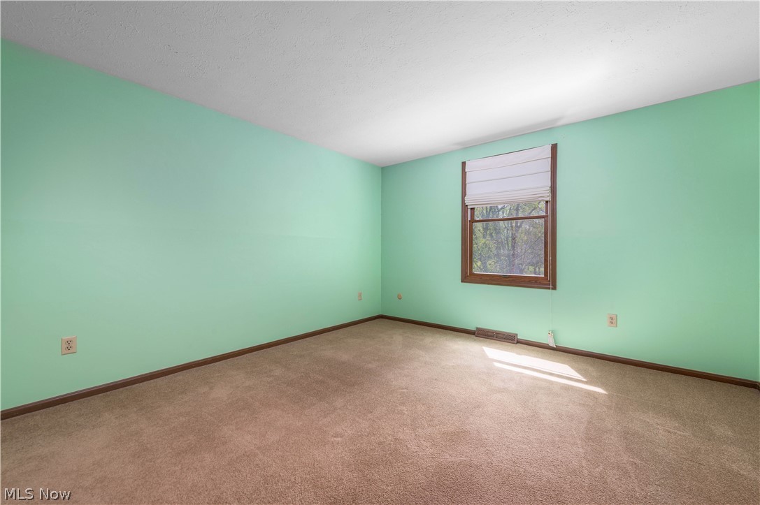 16225 Lake Forest Drive Strongsville OH 44136