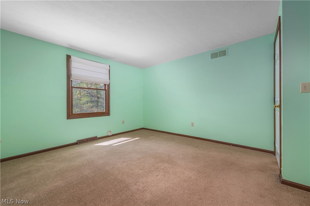 16225 Lake Forest Drive Strongsville OH 44136