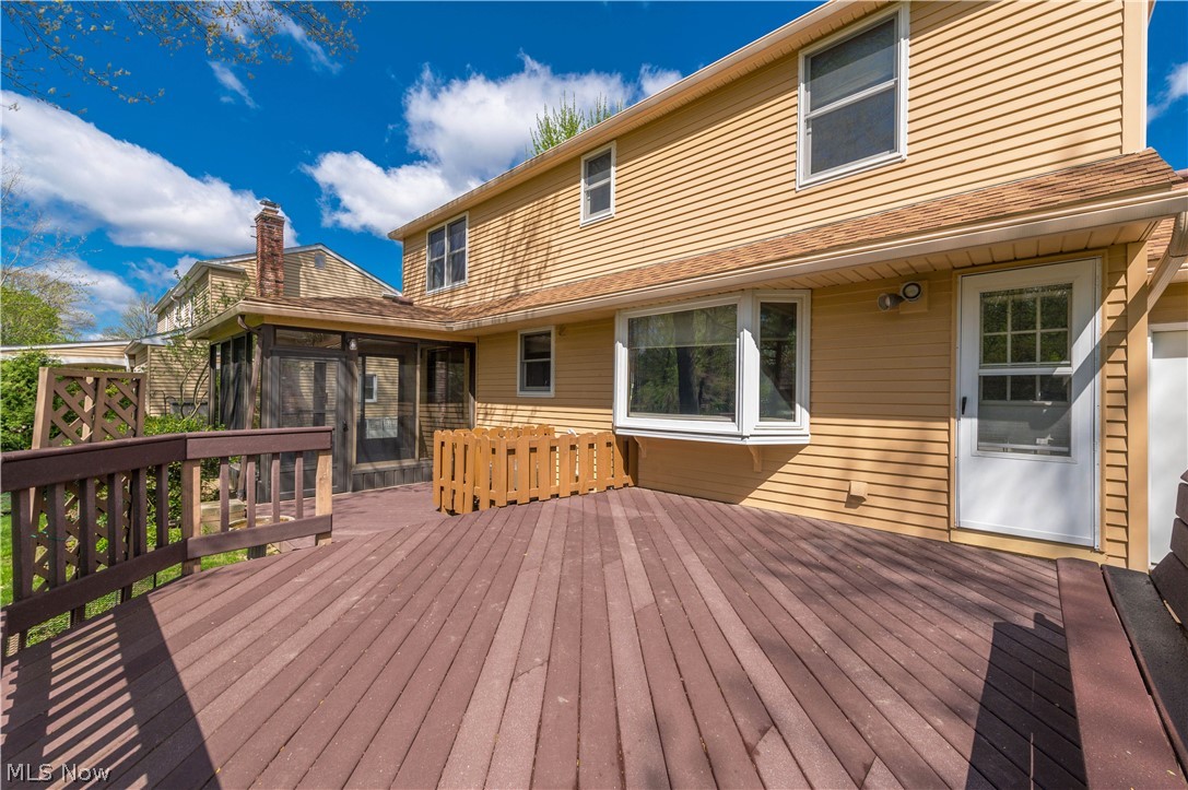 16225 Lake Forest Drive Strongsville OH 44136