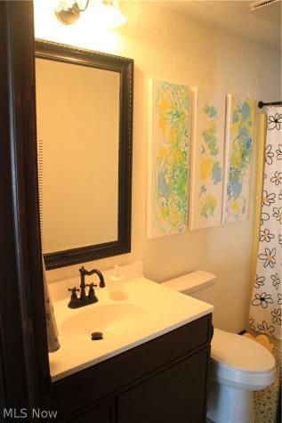 42820 Dellefield Road Elyria OH 44035