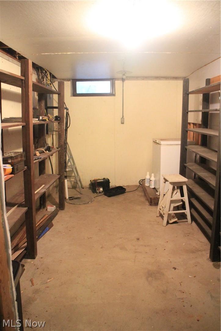 42820 Dellefield Road Elyria OH 44035