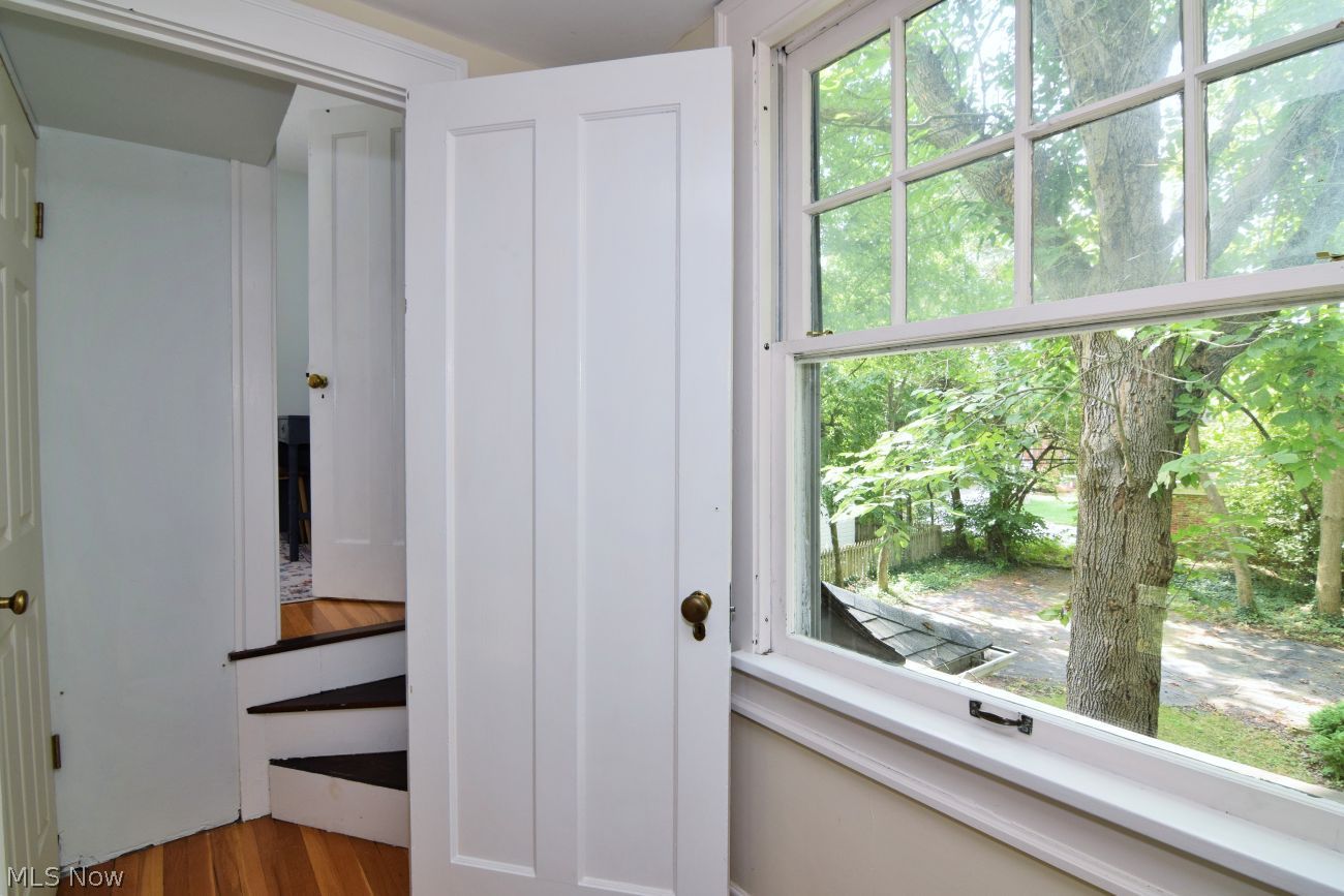 3180 Chadbourne Road Shaker Heights OH 44120