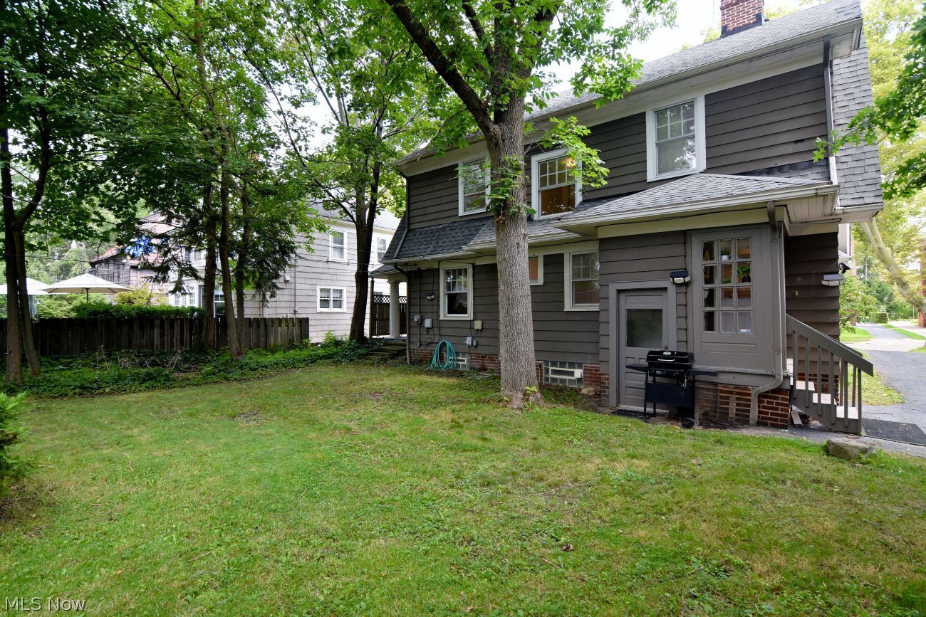 3180 Chadbourne Road Shaker Heights OH 44120
