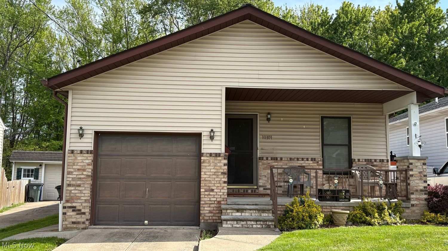 10101 Manoa Avenue Brooklyn OH 44144