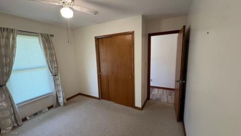 10101 Manoa Avenue Brooklyn OH 44144