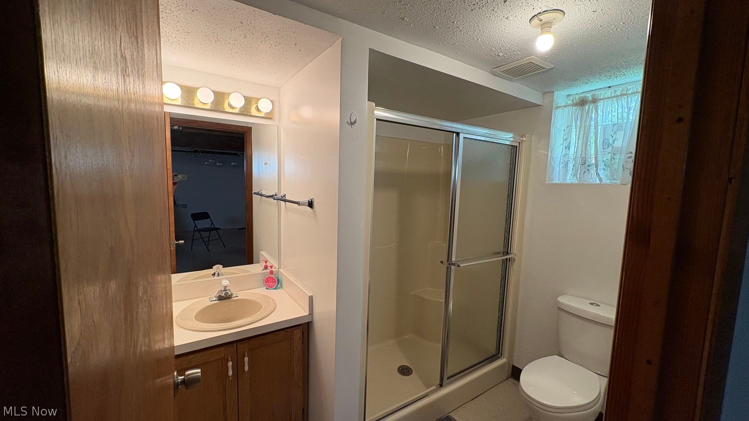 10101 Manoa Avenue Brooklyn OH 44144