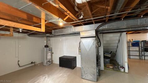 10101 Manoa Avenue Brooklyn OH 44144