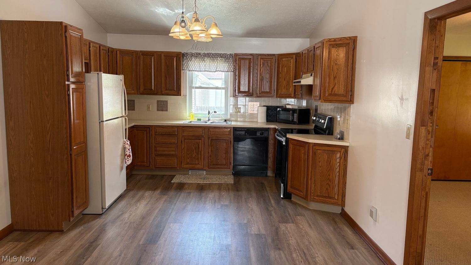 10101 Manoa Avenue Brooklyn OH 44144