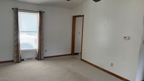 10101 Manoa Avenue Brooklyn OH 44144
