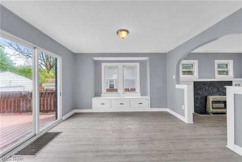 317 Illinois Avenue Lorain OH 44052