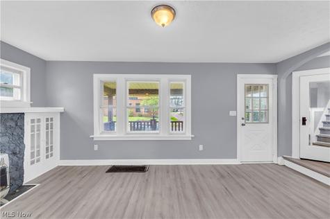 317 Illinois Avenue Lorain OH 44052