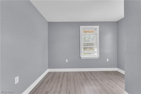 317 Illinois Avenue Lorain OH 44052