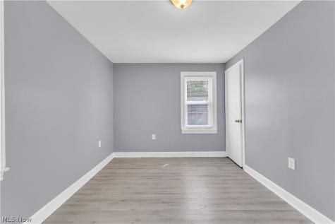 317 Illinois Avenue Lorain OH 44052