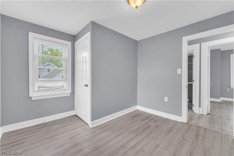 317 Illinois Avenue Lorain OH 44052