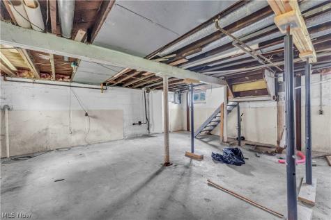 317 Illinois Avenue Lorain OH 44052