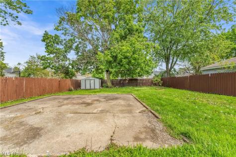 317 Illinois Avenue Lorain OH 44052