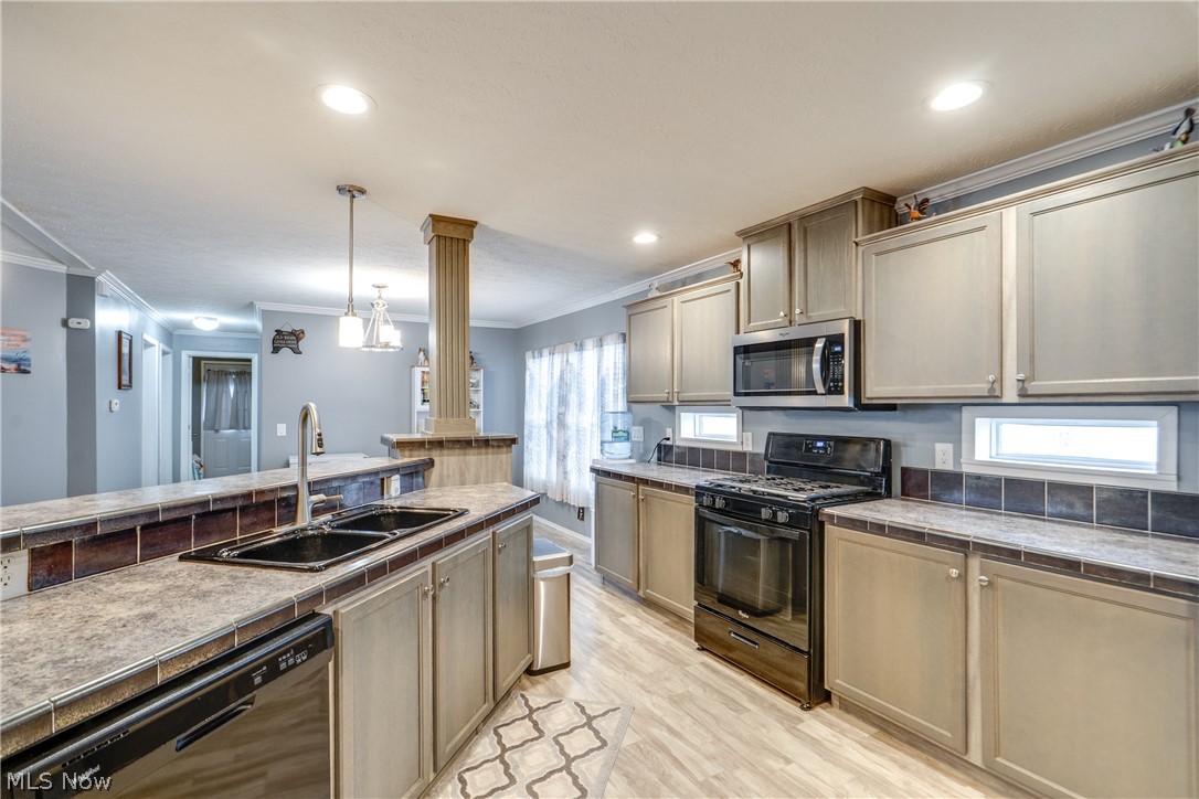 5109 Redbud Drive SW Navarre OH 44662