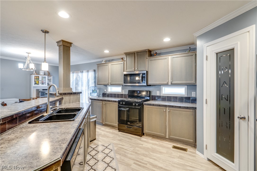5109 Redbud Drive SW Navarre OH 44662