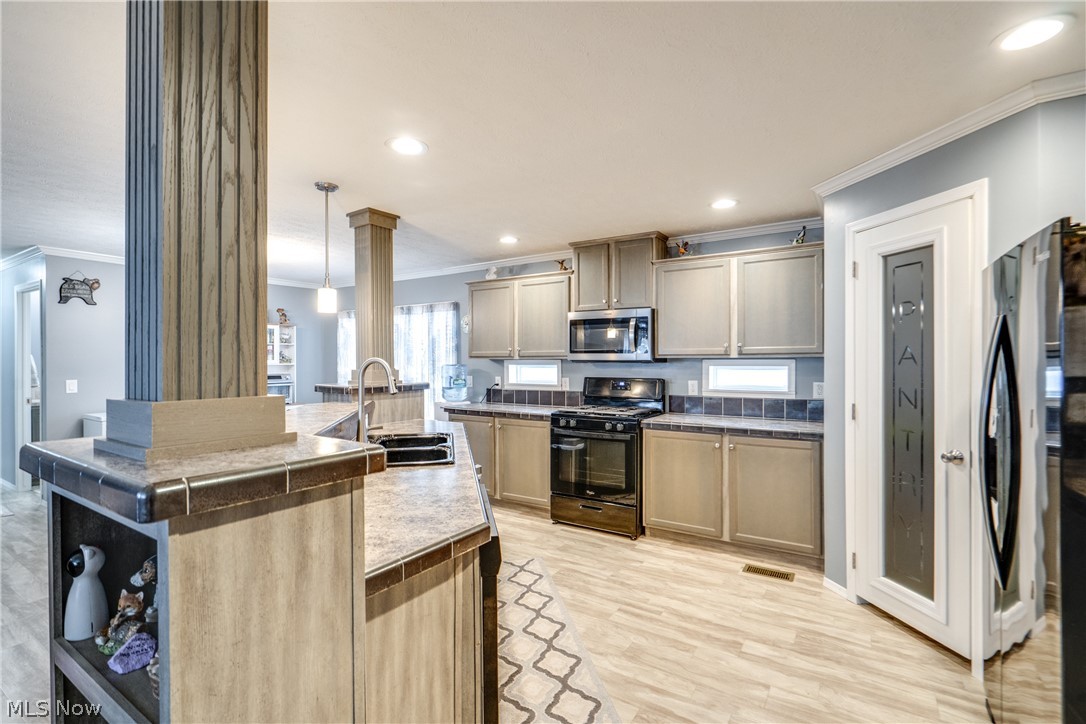 5109 Redbud Drive SW Navarre OH 44662