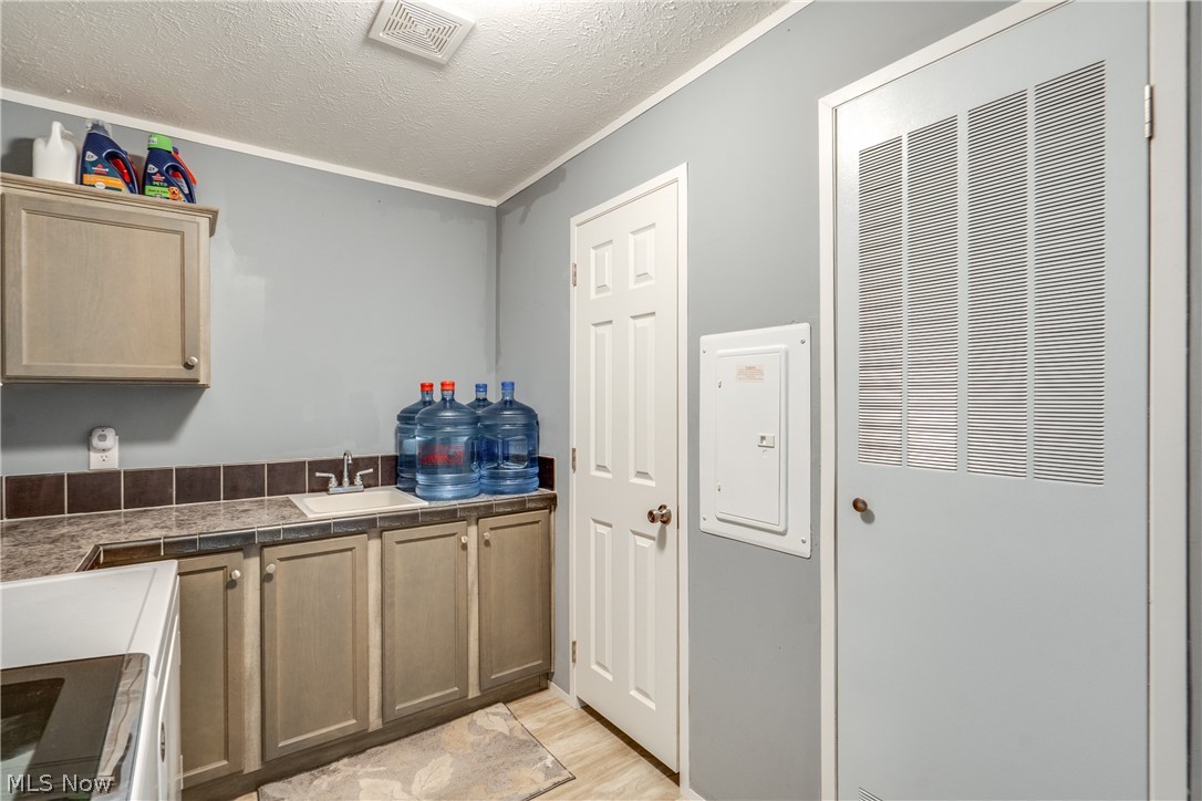 5109 Redbud Drive SW Navarre OH 44662
