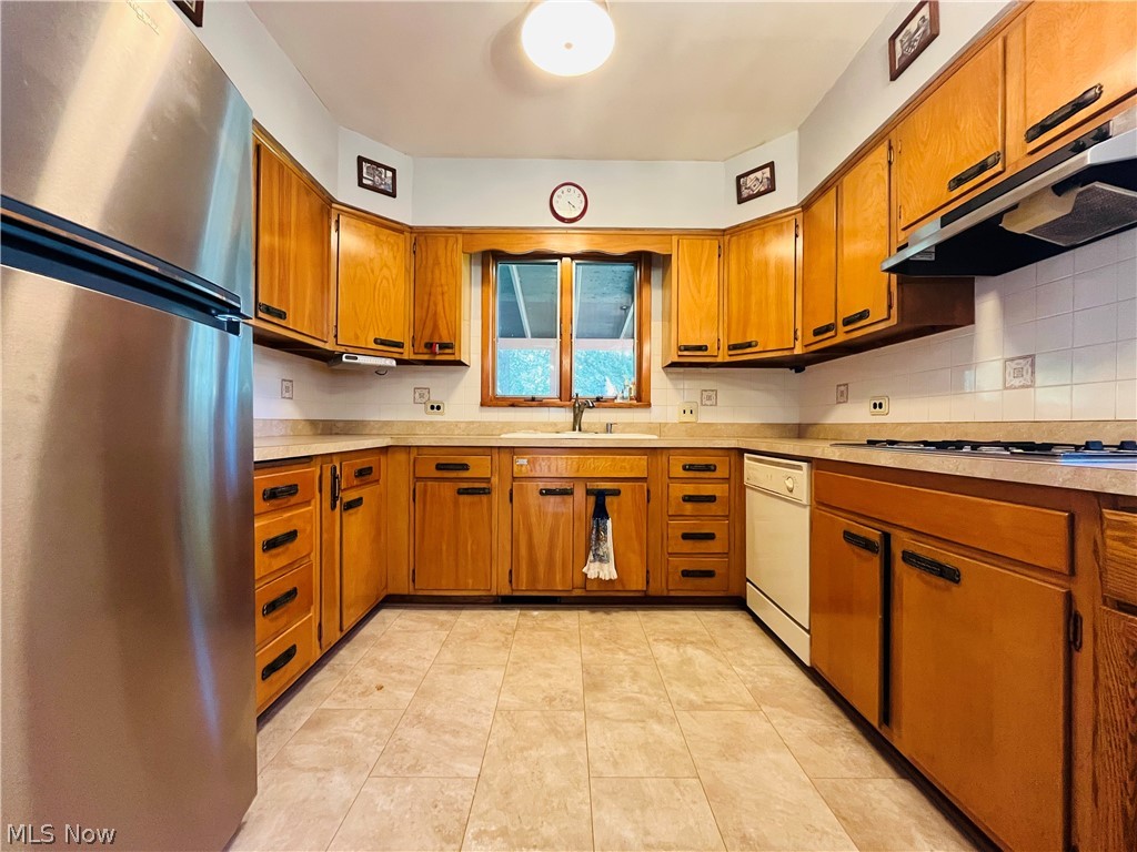 2317 W 11th Street Ashtabula OH 44004