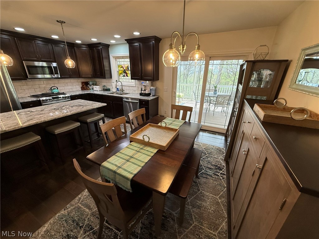 440 Hillcrest Drive NE New Philadelphia OH 44663