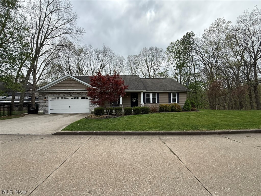 440 Hillcrest Drive NE New Philadelphia OH 44663