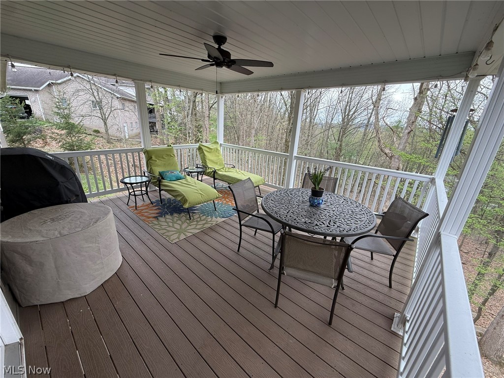 440 Hillcrest Drive NE New Philadelphia OH 44663