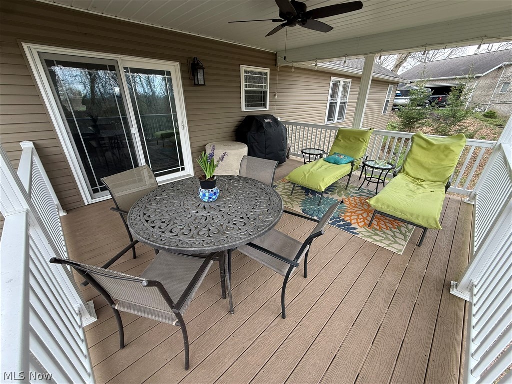 440 Hillcrest Drive NE New Philadelphia OH 44663