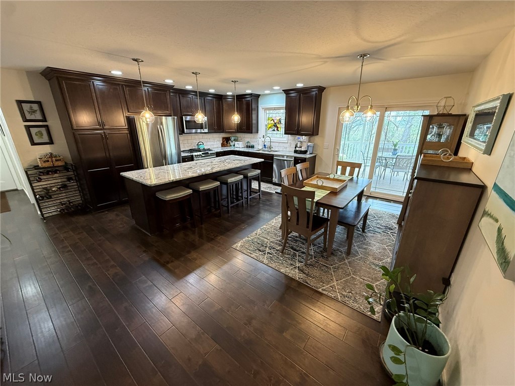 440 Hillcrest Drive NE New Philadelphia OH 44663