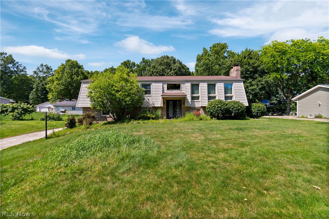 1229 Scenicrest Street NW Uniontown OH 44685