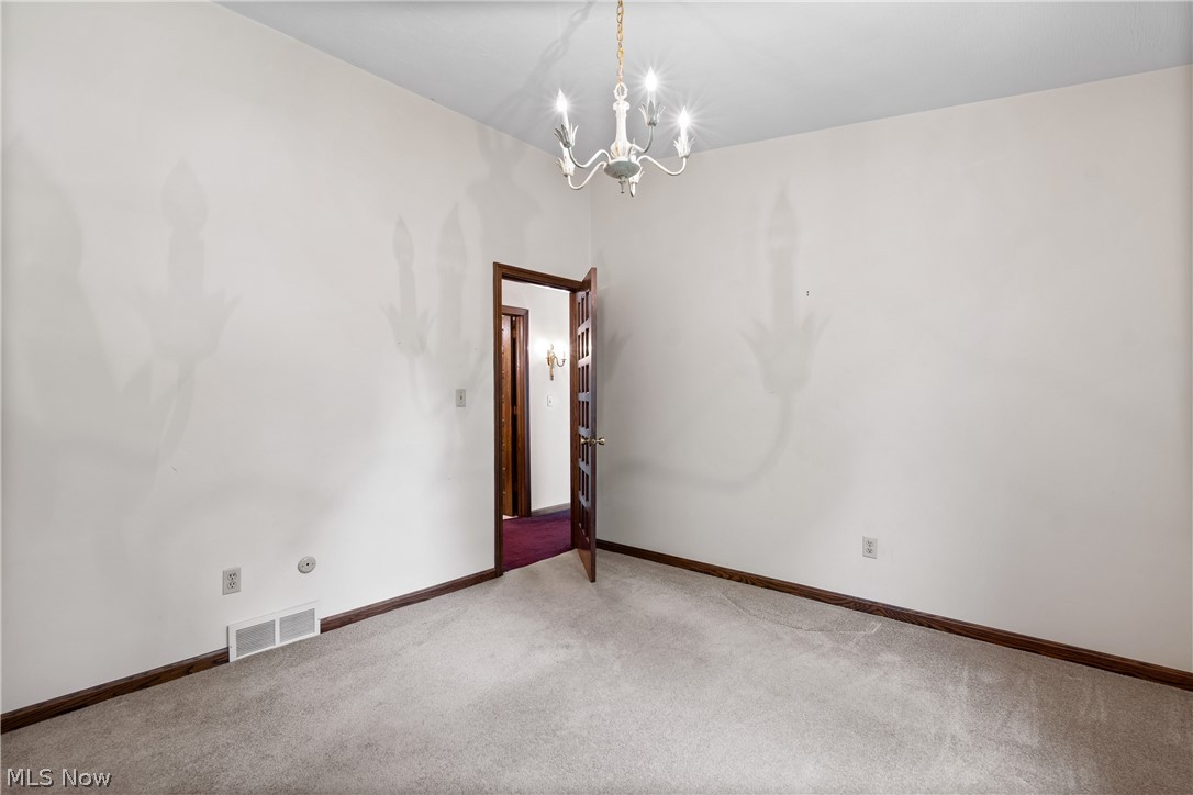 1229 Scenicrest Street NW Uniontown OH 44685