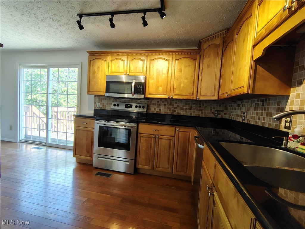 1027 E Smith Road Medina OH 44256