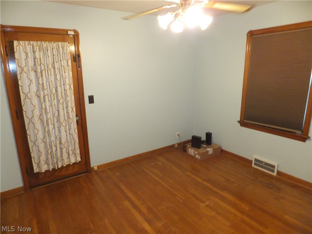 6102 Orchard Grove Avenue Cleveland OH 44144