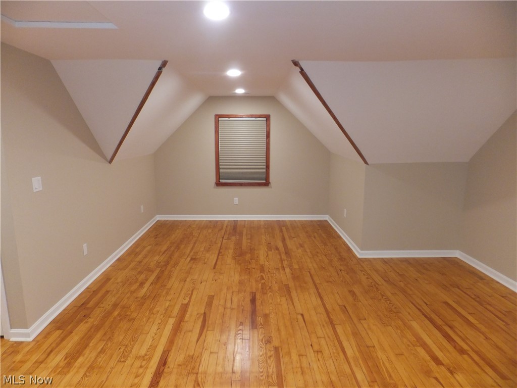 6102 Orchard Grove Avenue Cleveland OH 44144