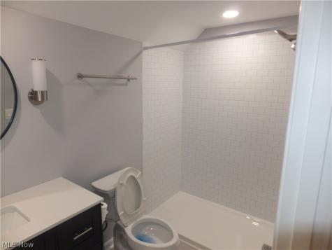 6102 Orchard Grove Avenue Cleveland OH 44144