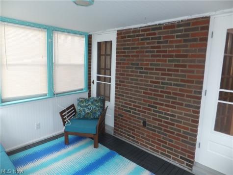 6102 Orchard Grove Avenue Cleveland OH 44144