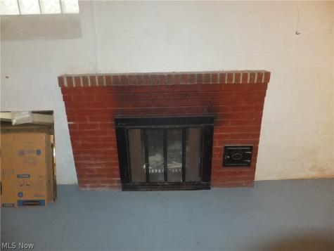 6102 Orchard Grove Avenue Cleveland OH 44144