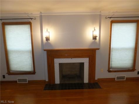 6102 Orchard Grove Avenue Cleveland OH 44144