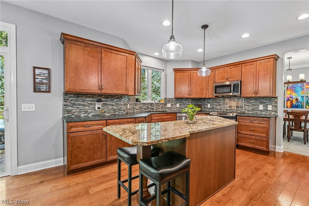 522 Long Cove Avon Lake OH 44012