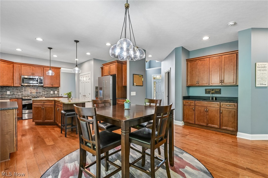 522 Long Cove Avon Lake OH 44012